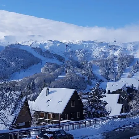 Chalet Authentique Vue Sur Le Et Les Pistes *